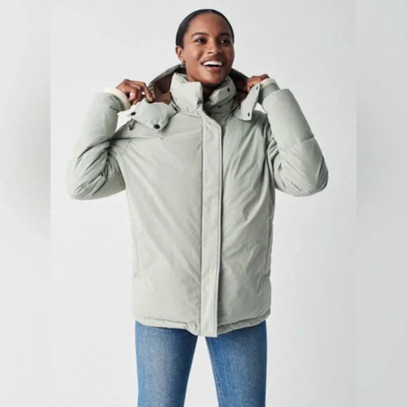 NWT Faherty Chalet Puffer Coat in Sage Green- Multiple Sizes Available - Picture 2 of 16